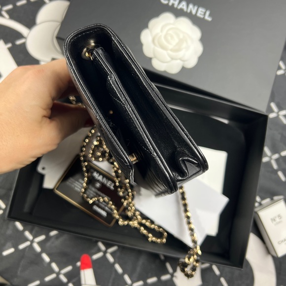 Chanel-Trendy CC O-MINI BAG Lambskin Quilted Wallet On Chain WOC Black Gold HW - Picture 11 of 17